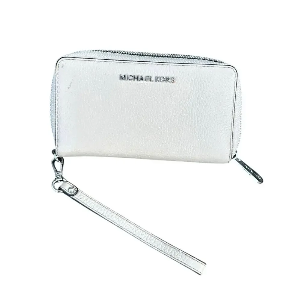 Michael Kors Jet Set Large Flat Multifunction Pebbled Leather‎ Wristlet Wallet
